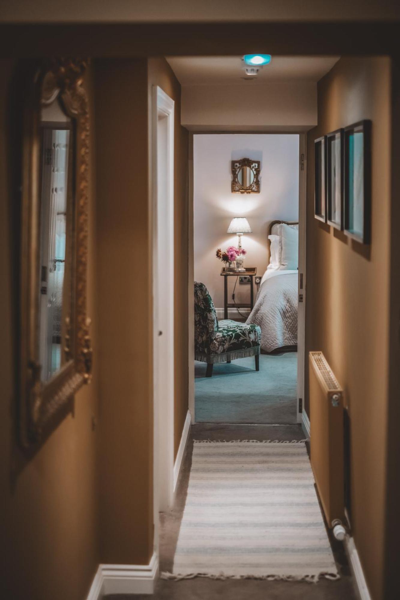 The Hare & Hounds Inn Bowland Bridge Dış mekan fotoğraf