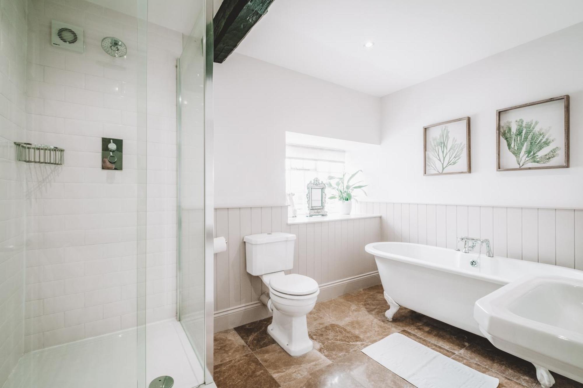 The Hare & Hounds Inn Bowland Bridge Dış mekan fotoğraf
