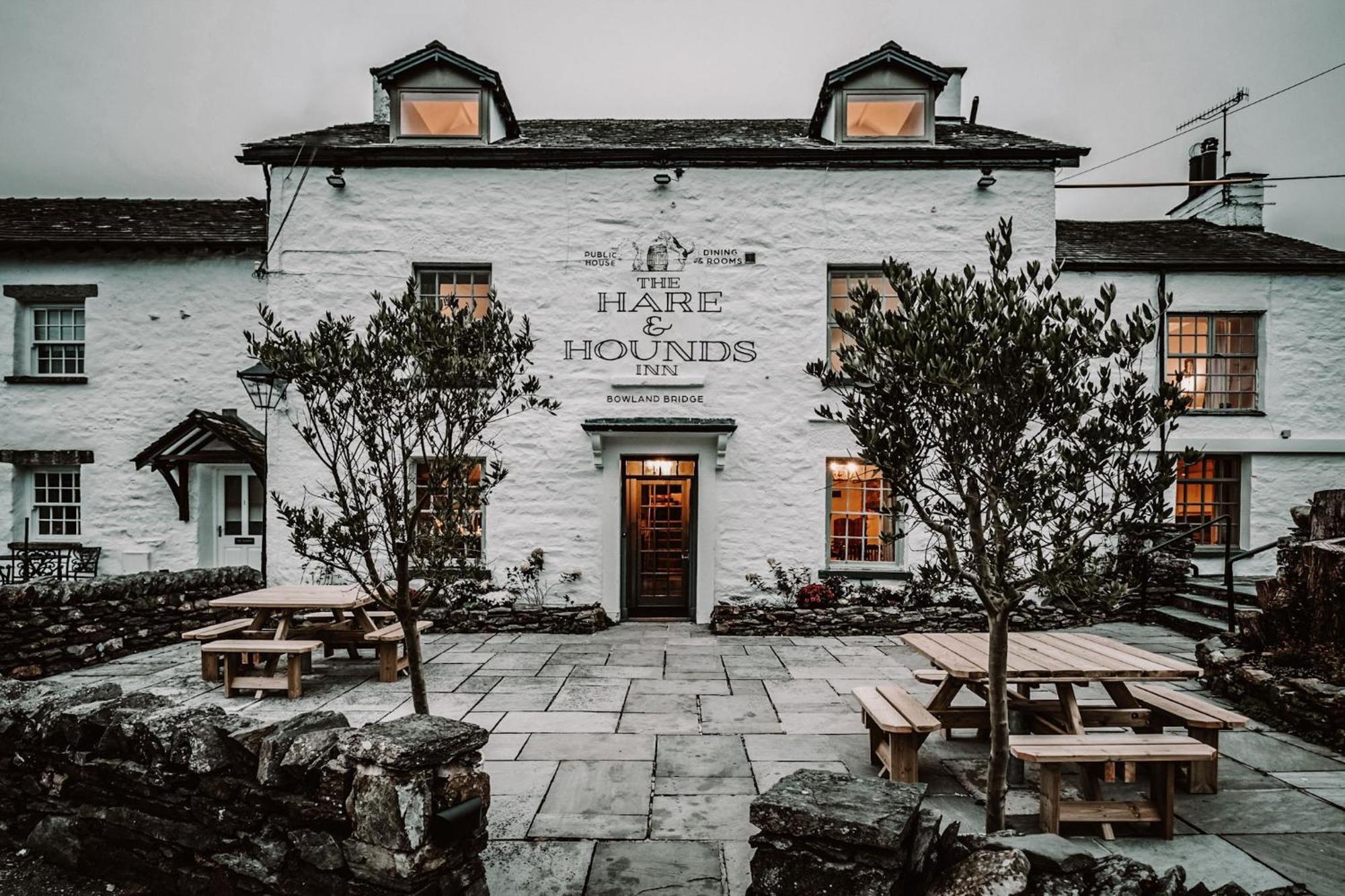 The Hare & Hounds Inn Bowland Bridge Dış mekan fotoğraf