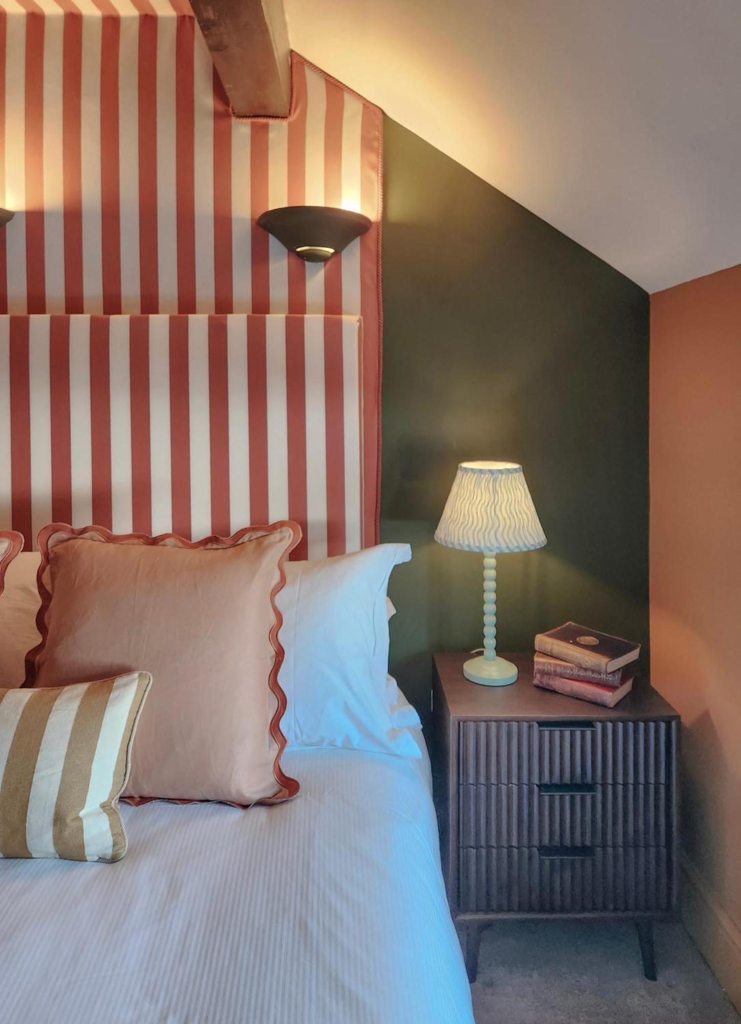 The Hare & Hounds Inn Bowland Bridge Dış mekan fotoğraf