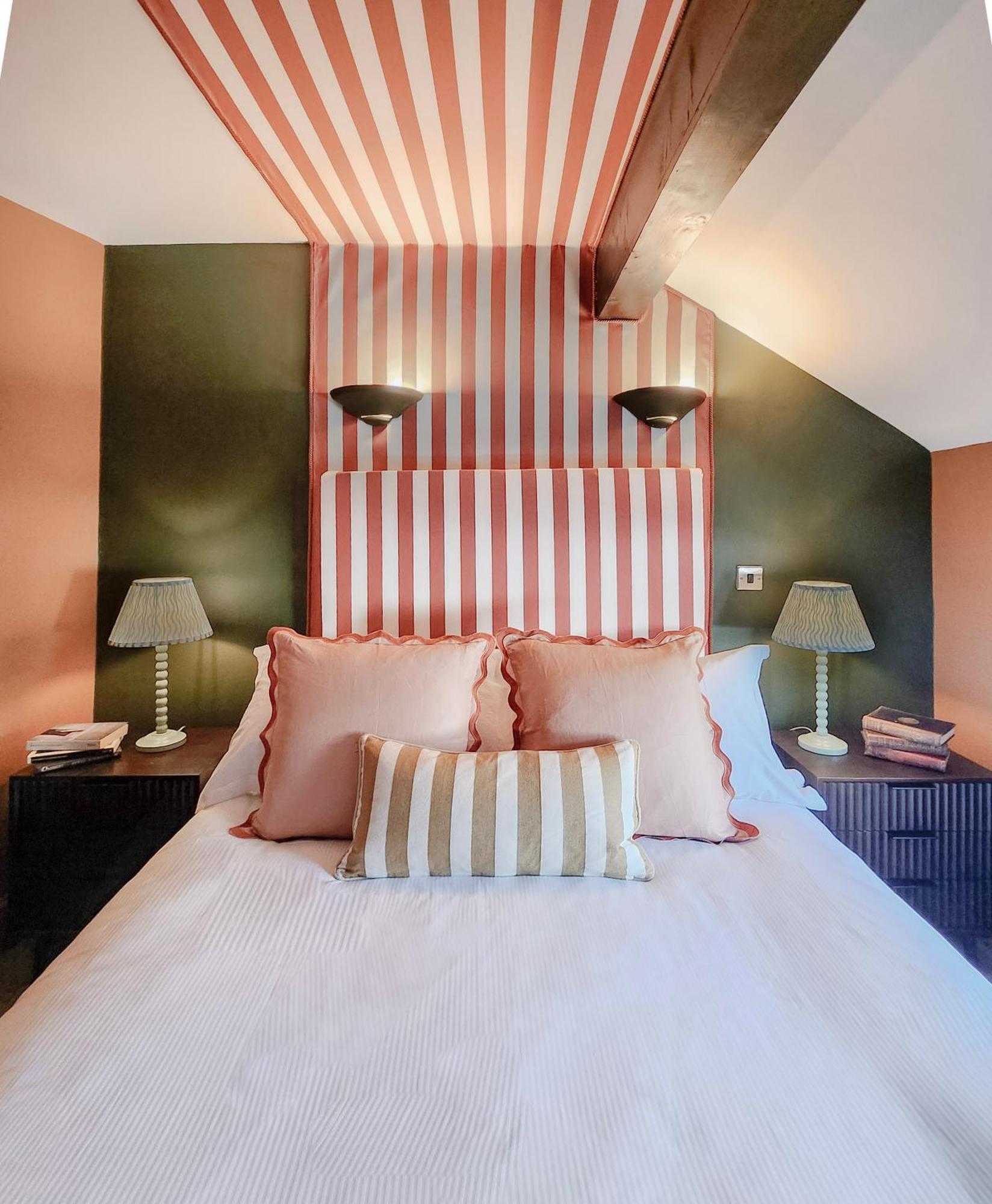 The Hare & Hounds Inn Bowland Bridge Dış mekan fotoğraf